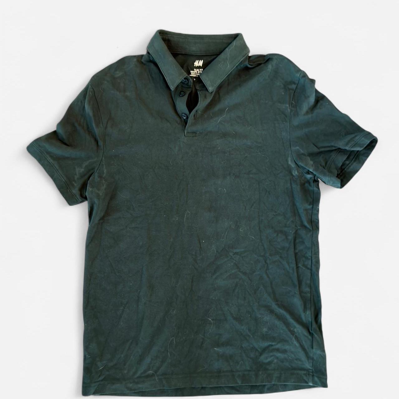 قمصان بولو رجالية من H&M باللونين الأخضر والأسود