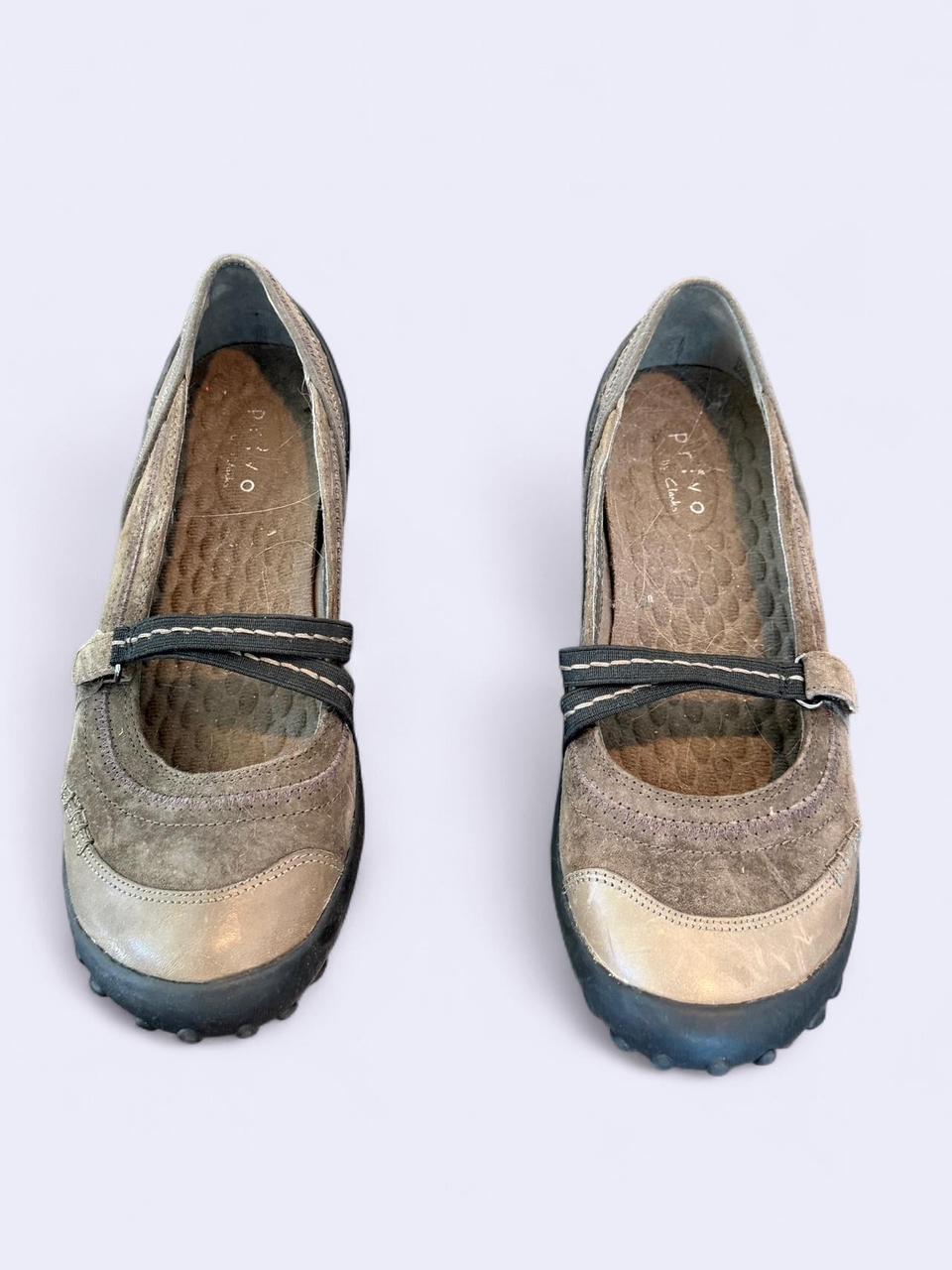 Vintage Privo by Clarks Suede Mary Jane Flats