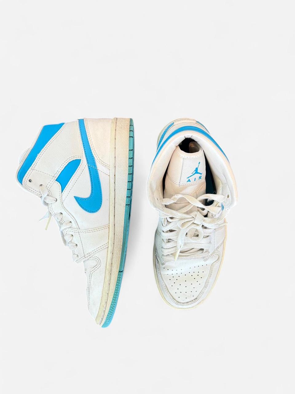 Air Jordan 1 Mid
