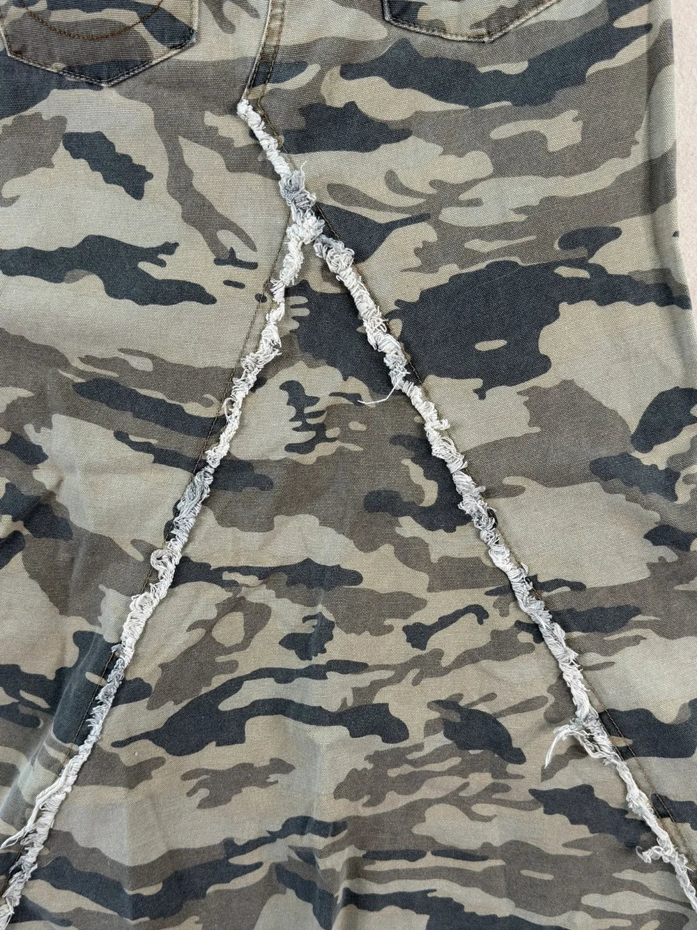 Mudd Y2K Camo Mermaid Maxi Skirt Size 10 | Low Rise Distressed Grunge Streetwear