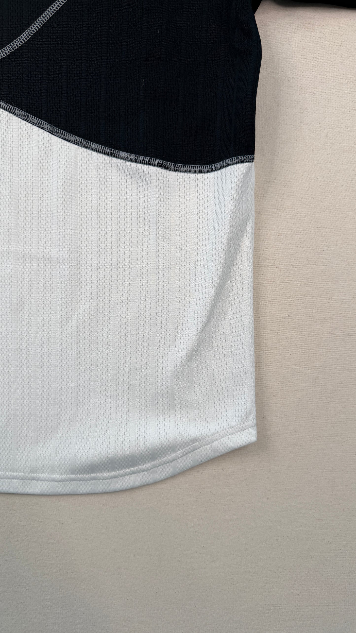 Nike Y2K Dri-FIT Athletic Shirt XL White Black Mesh Performance Tee