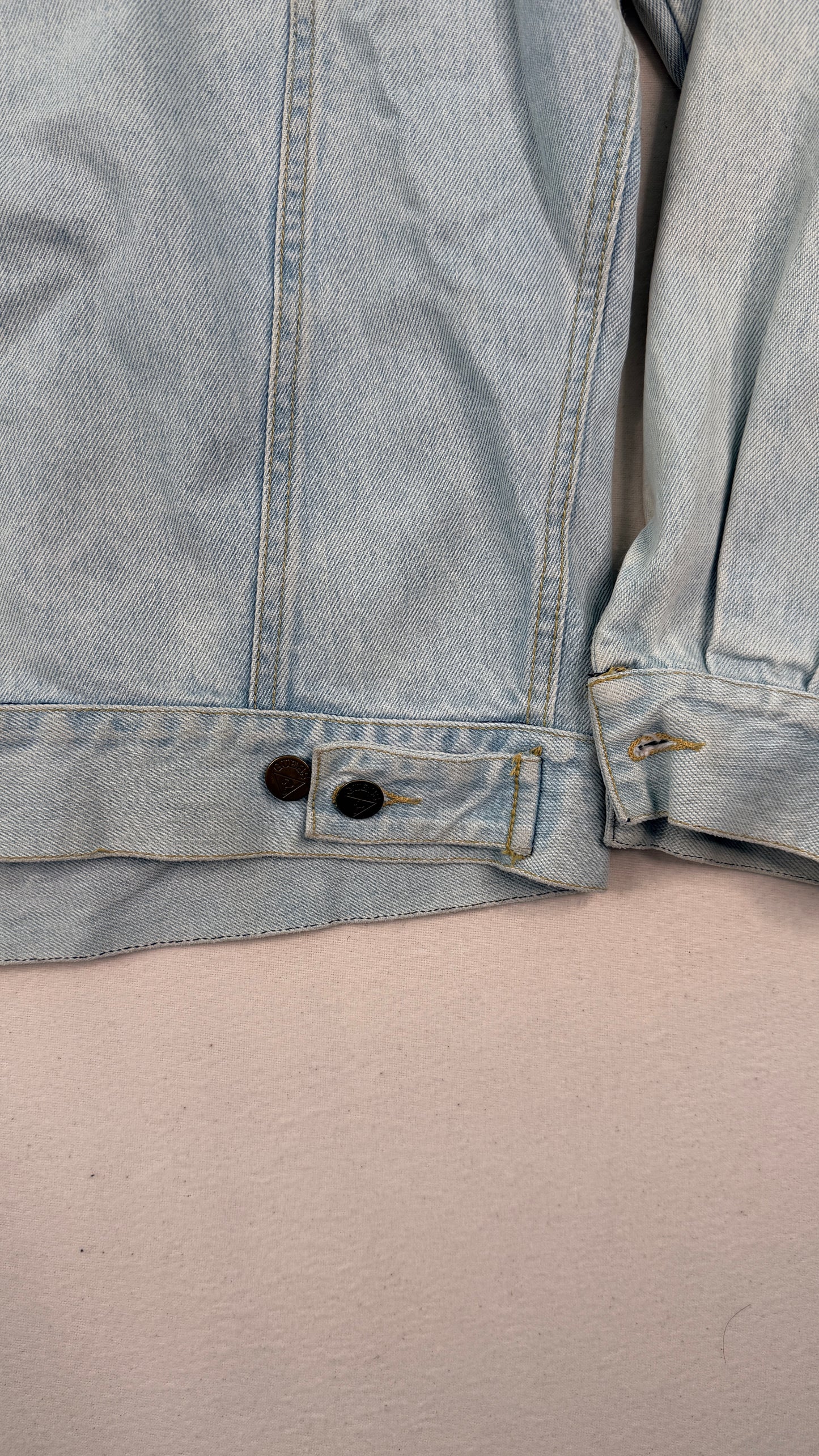 Vintage Georges Marciano Guess Light Wash Denim Jacket Large Y2K Streetwear Trucker