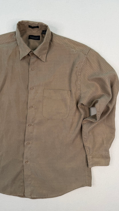 Vintage Van Heusen Textured Tan Button-Up Shirt | Men’s Medium 15–15½ | Minimal Long Sleeve Classic