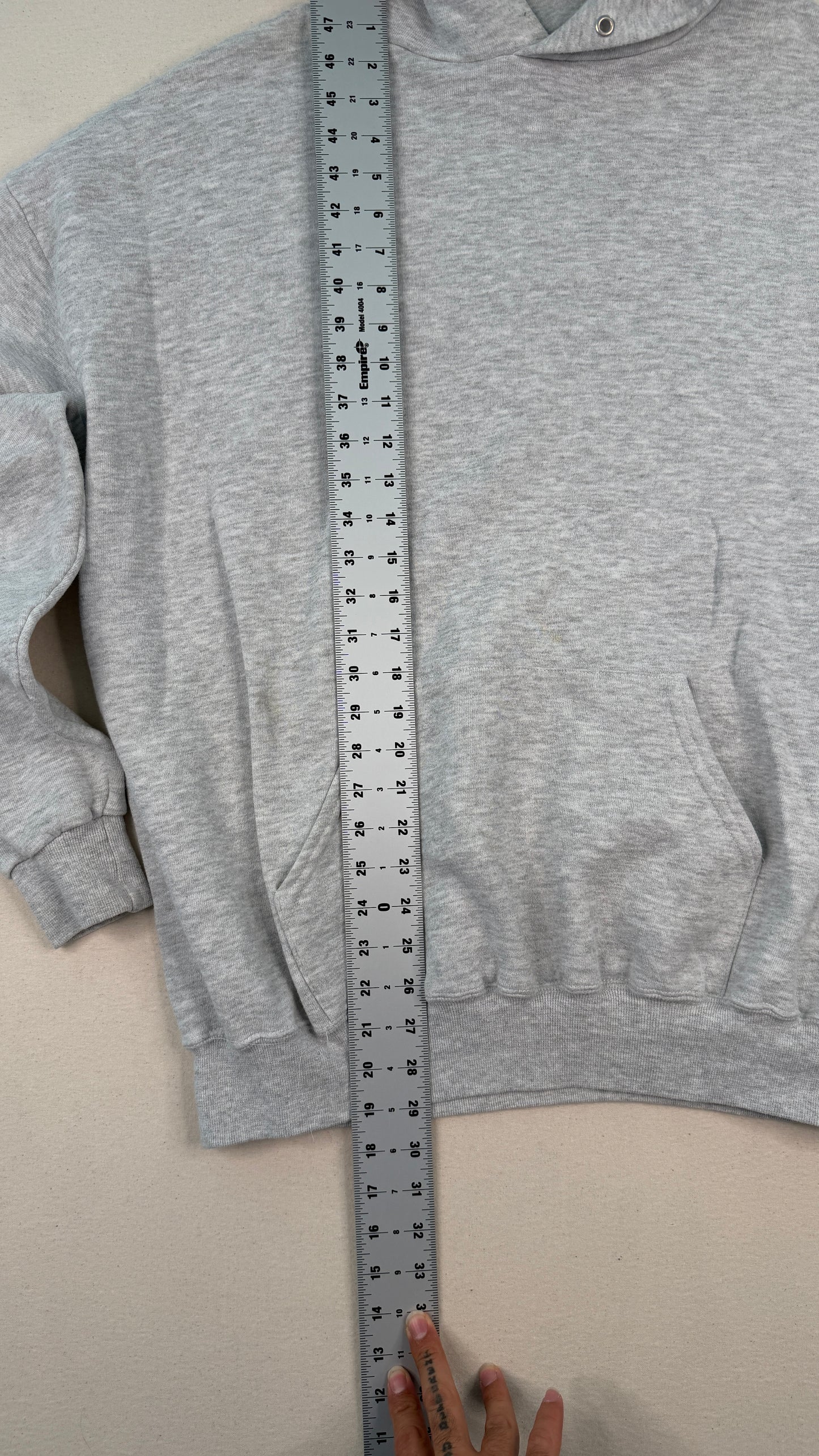 Vintage Trapper’s Bar & Grill Graphic Hoodie – Gray 2XL Y2K Streetwear Pullover