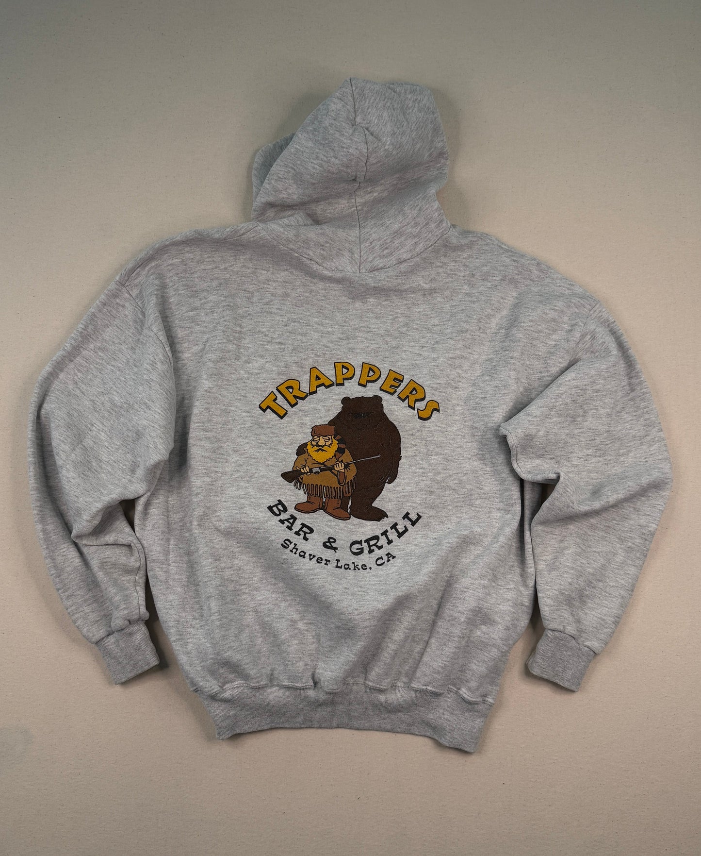 Vintage Trapper’s Bar & Grill Graphic Hoodie – Gray 2XL Y2K Streetwear Pullover
