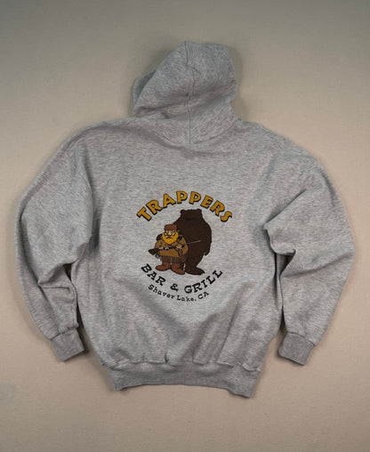 Vintage Trapper’s Bar & Grill Graphic Hoodie – Gray 2XL Y2K Streetwear Pullover