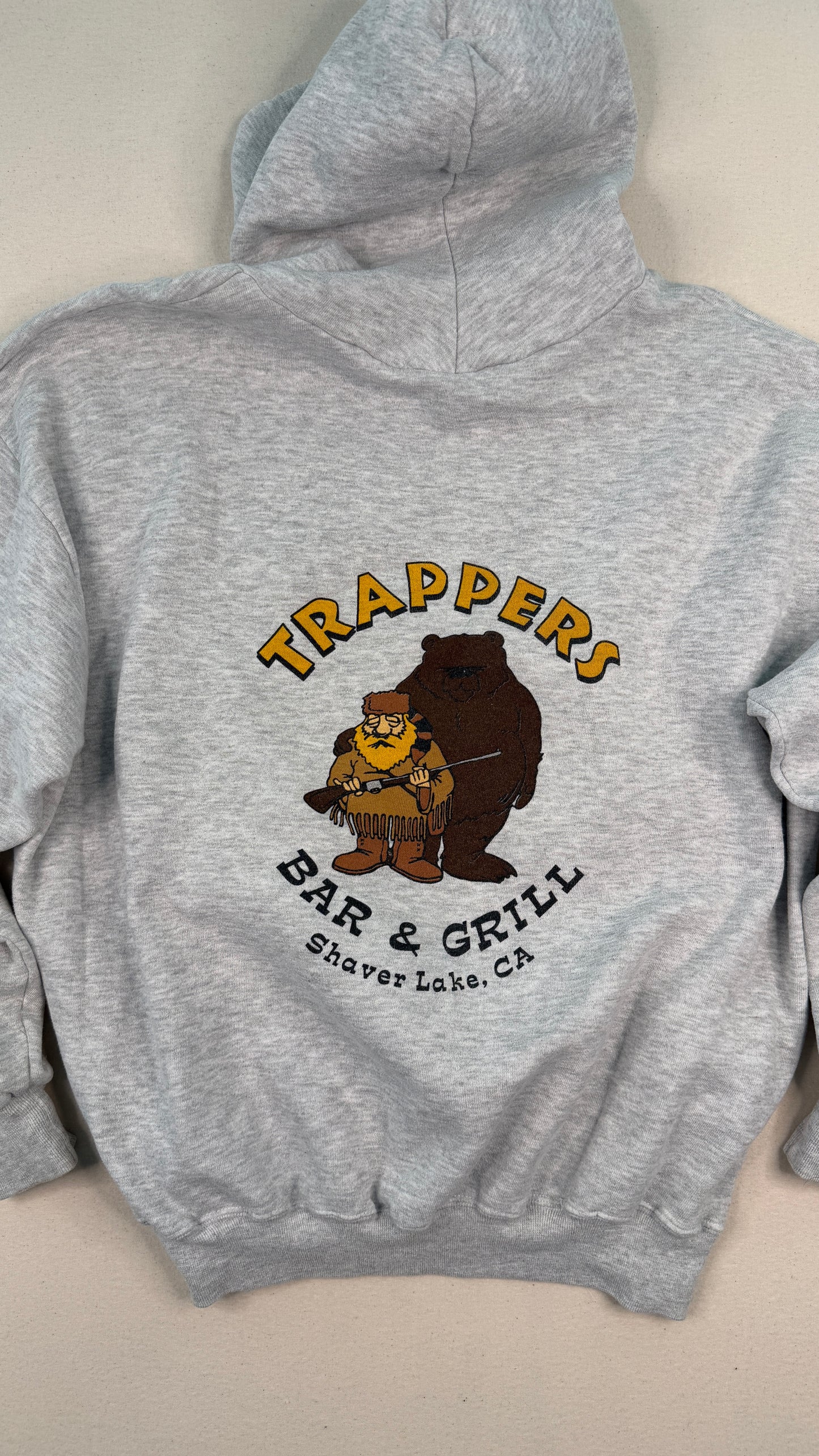 Vintage Trapper’s Bar & Grill Graphic Hoodie – Gray 2XL Y2K Streetwear Pullover