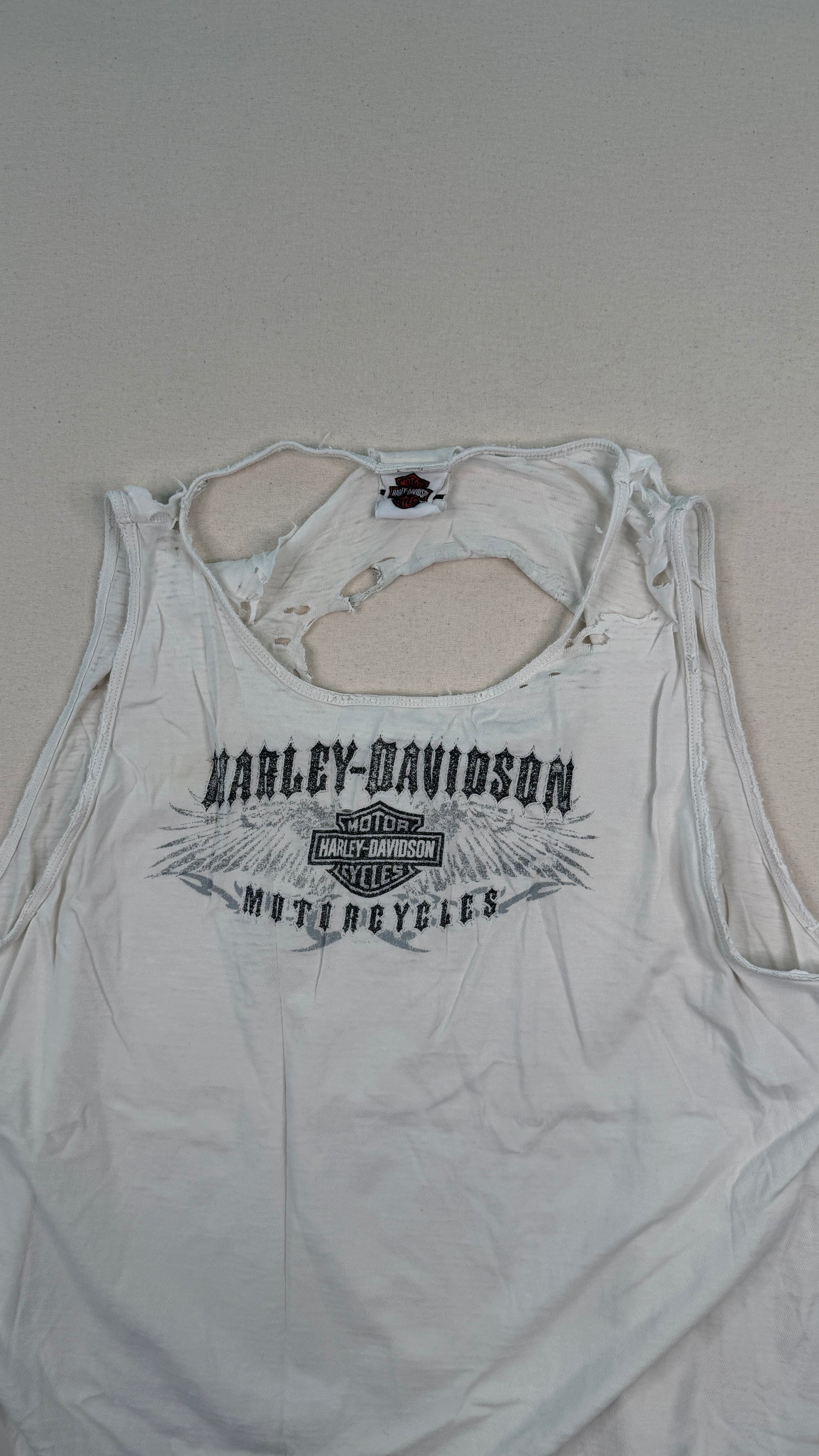 Vintage Harley-Davidson Distressed White California Graphic Tank Top – Y2K Biker Grunge