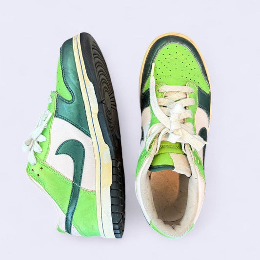 Nike Women's green multi Trainers