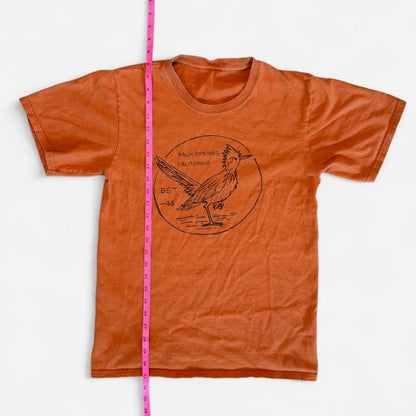 تيشيرتات نسائية برتقالية اللون