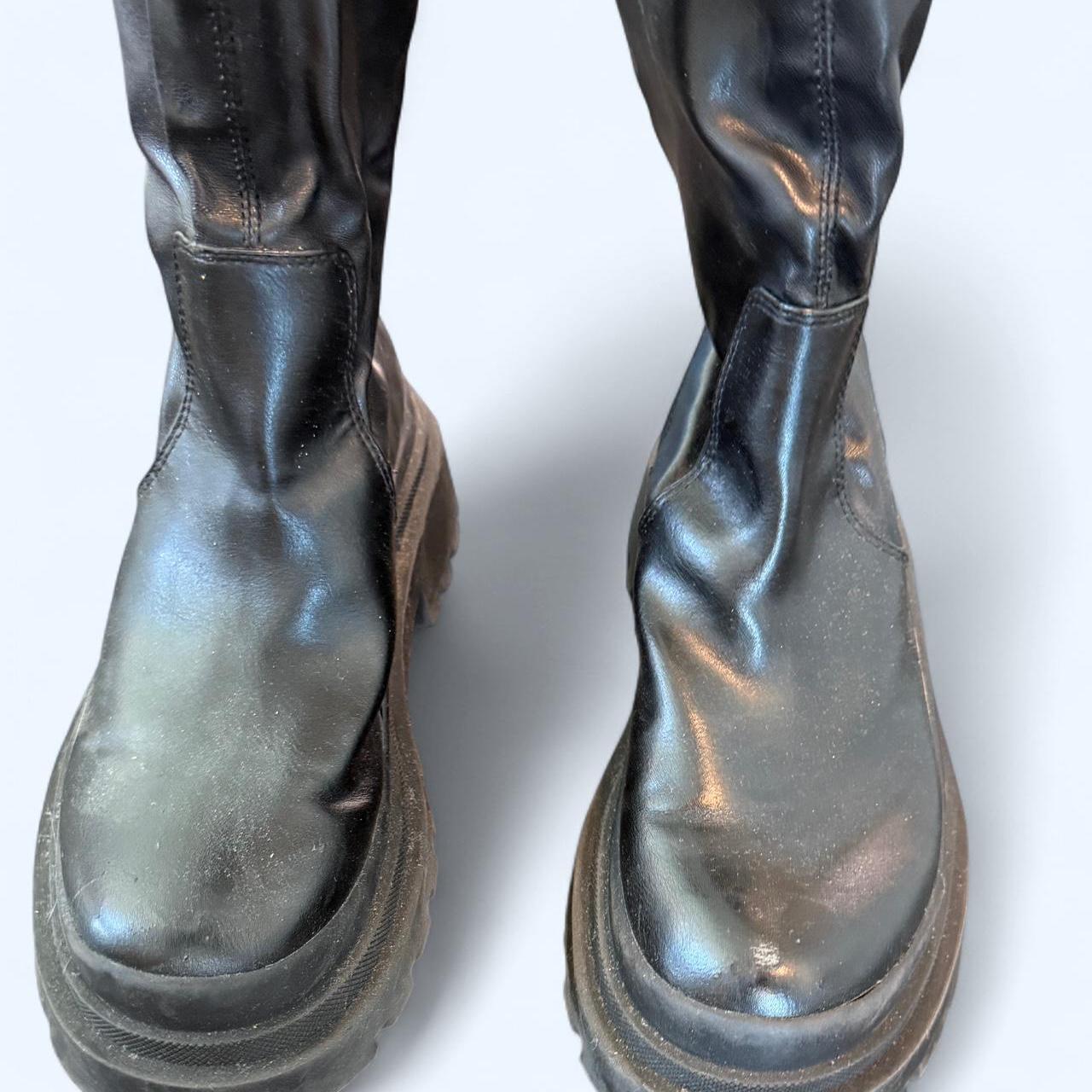 أحذية زارا النسائية باللونين الأسود والرمادي