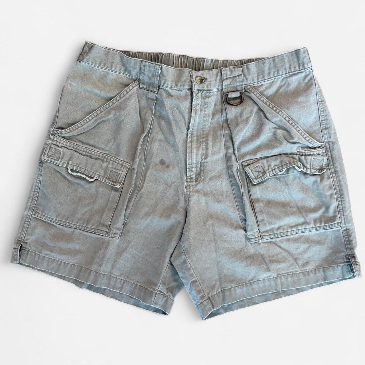 Columbia Sportswear Men's grey khaki Shorts