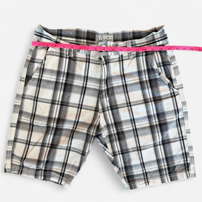 شورتات رجالية