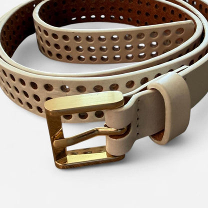 أحزمة نسائية بيضاء متعددة الألوان