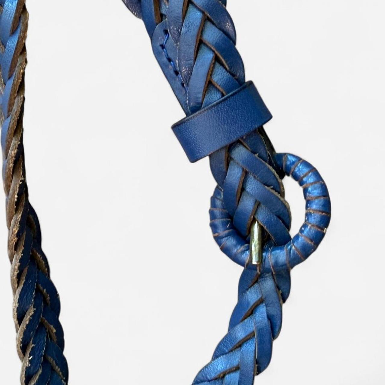 أحزمة بنية للنساء