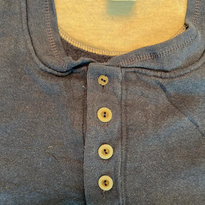 كنزات رياضية رجالية من راسل أثليتيك باللون الأزرق الداكن