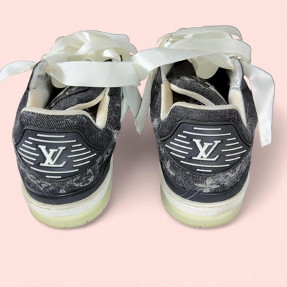 Louis Vuitton Men's black white Trainers