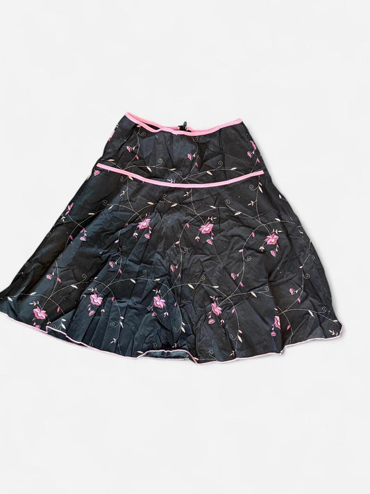 Y2K Black Floral Embroidered Skirt