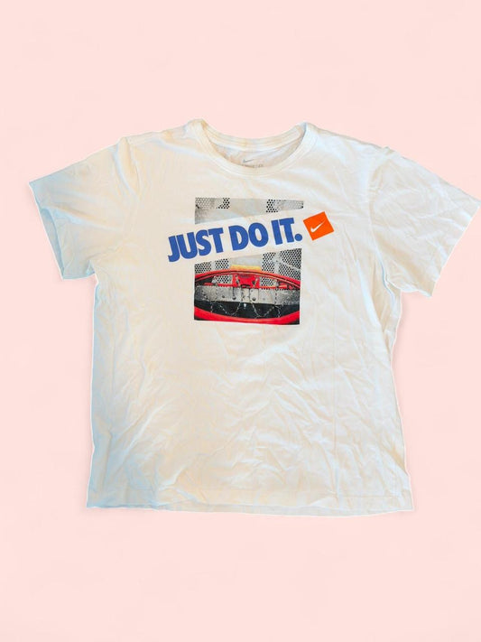 Classic Nike “Just Do It” tee