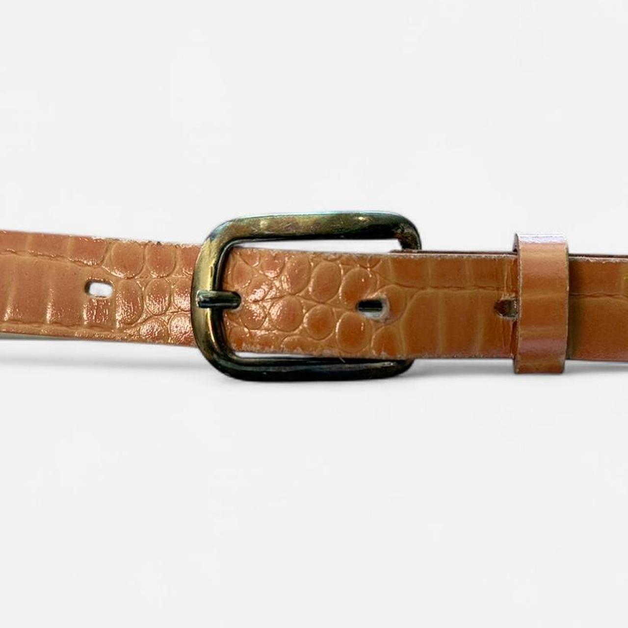 أحزمة نسائية بنية اللون