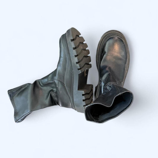 أحذية زارا النسائية باللونين الأسود والرمادي