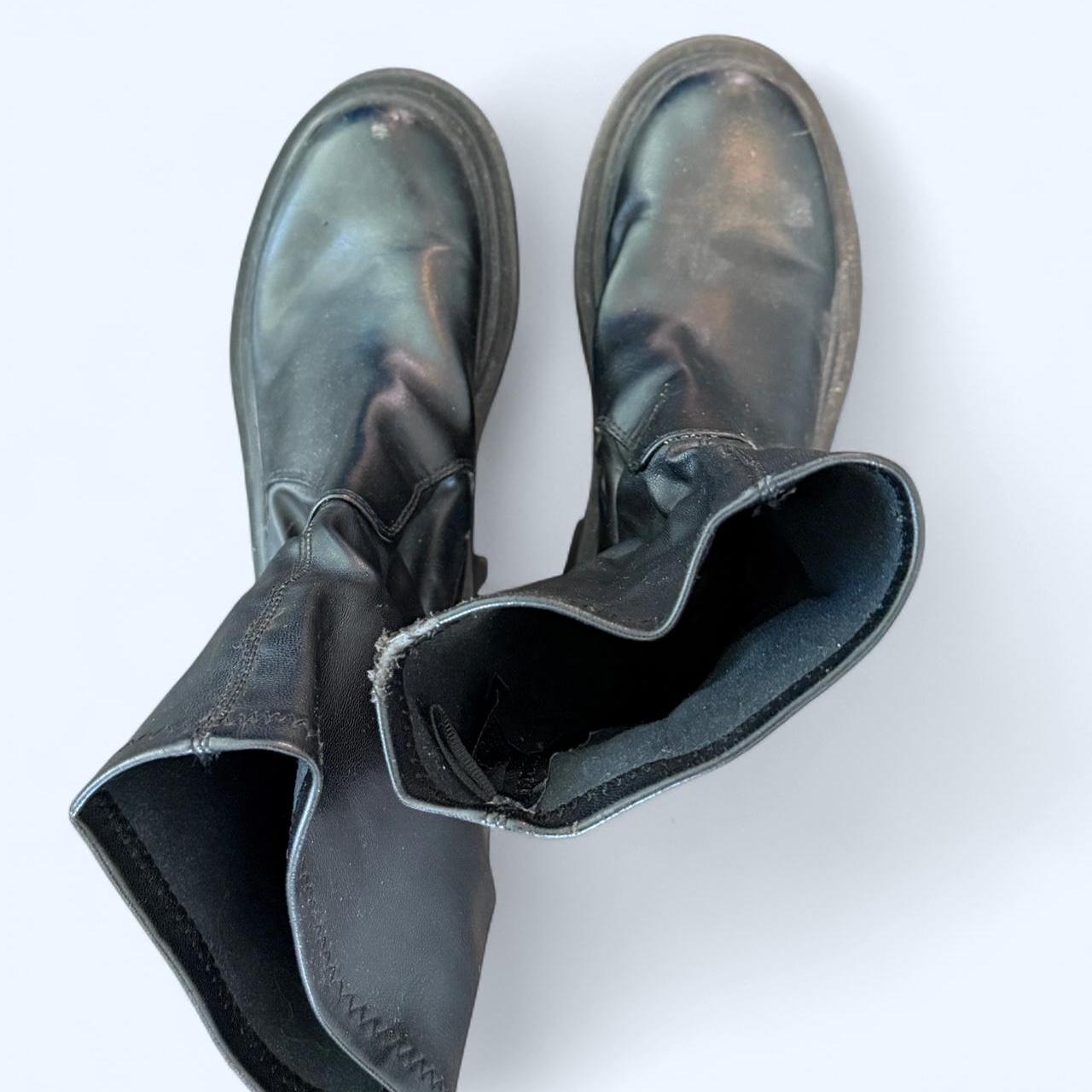 أحذية زارا النسائية باللونين الأسود والرمادي