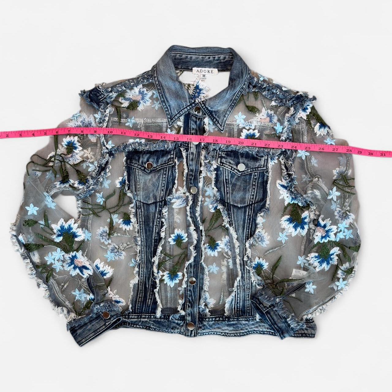 معاطف نسائية زرقاء من أدور مي