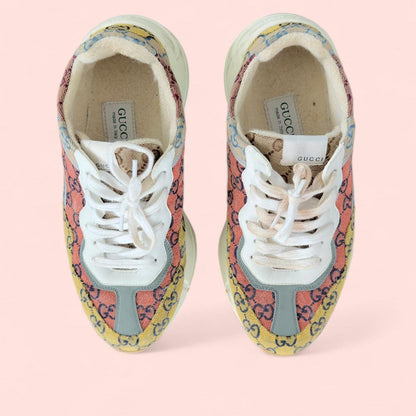 أحذية رياضية متعددة الألوان من غوتشي للرجال