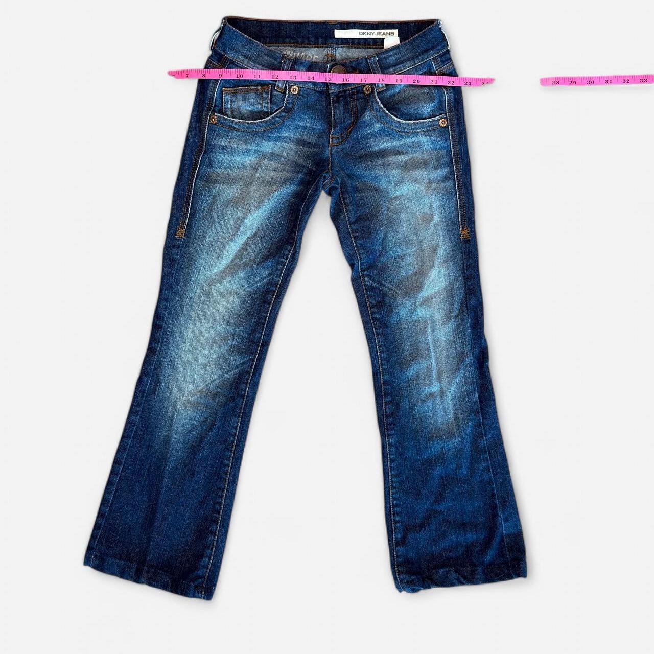 بنطلون جينز نسائي من DKNY باللون الأزرق الداكن