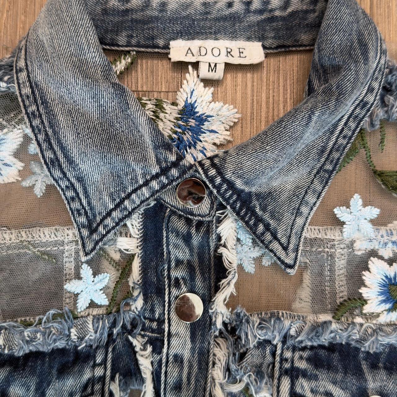 معاطف نسائية زرقاء من أدور مي