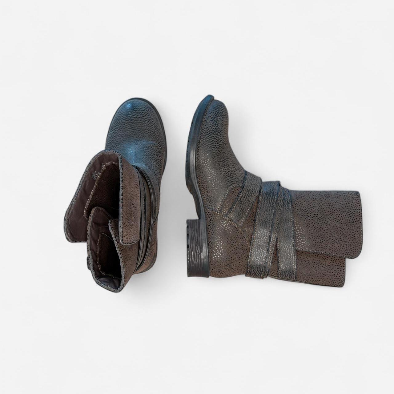 Rampage Women's brown black Boots