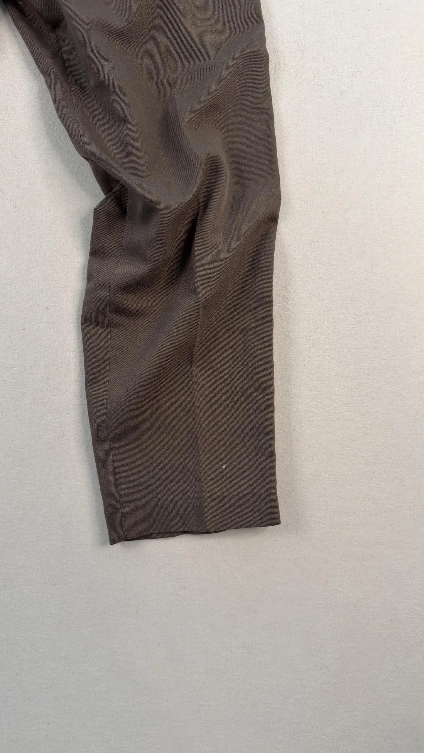Vintage Brown Pleated Tailored Dress Trousers 32x32 – Minimal Straight Leg Pants