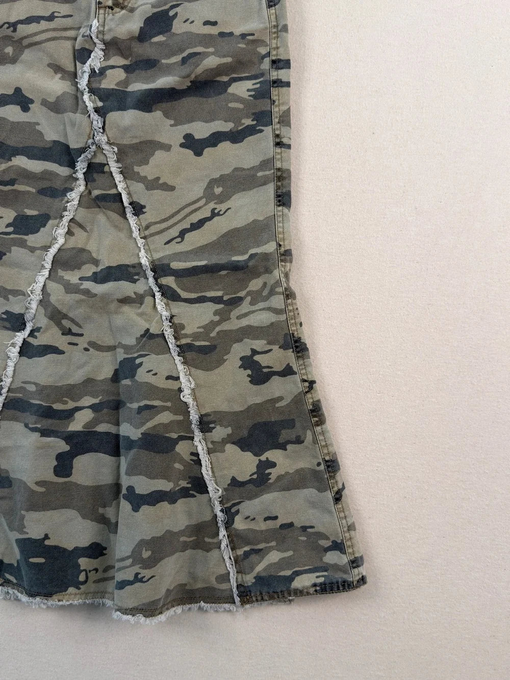 Mudd Y2K Camo Mermaid Maxi Skirt Size 10 | Low Rise Distressed Grunge Streetwear